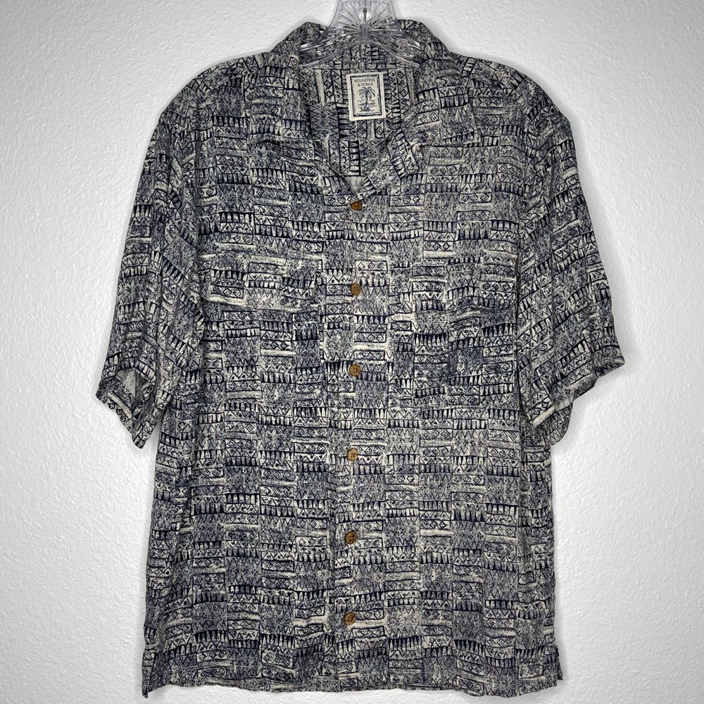 Roundtree and Yorke Vintage Hawaiian Button Up Shirt -‎ Size S - Wood Buttons